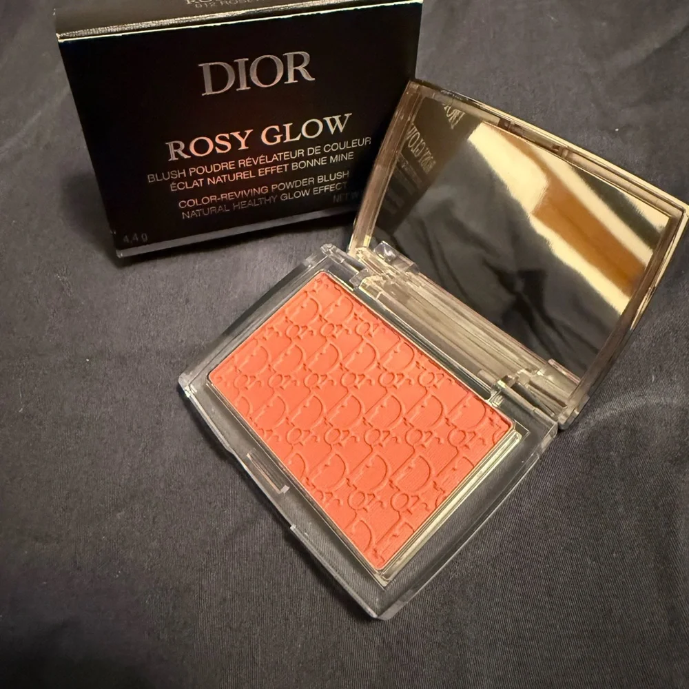 🆕 Dior Rosy Glow Blush in Rosewood